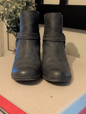 Roxy Dark Gray Braided Strap Ankle Boots